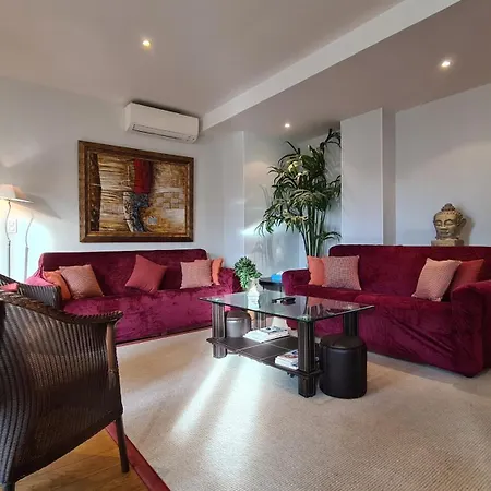 Beautiful 2-Bedroom Apt In A High-End Residence Near The Palais Lejlighed *
