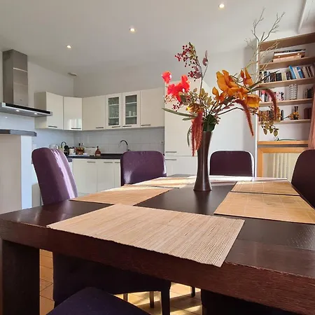 Lejlighed Beautiful 2-Bedroom Apt In A High-End Residence Near The Palais *