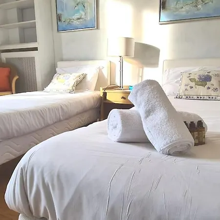 Beautiful 2-Bedroom Apt In A High-End Residence Near The Palais Lejlighed *