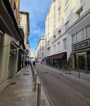 Beautiful 2-Bedroom Apt In A High-End Residence Near The Palais Lejlighed Cannes