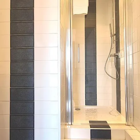 Lejlighed Beautiful 2-Bedroom Apt In A High-End Residence Near The Palais