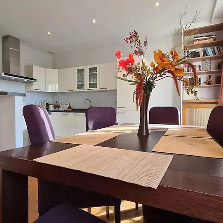 Beautiful 2-Bedroom Apt In A High-End Residence Near The Palais Lejlighed *