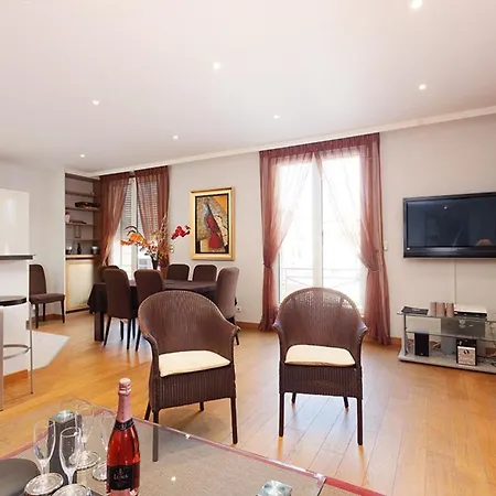 Beautiful 2-bedroom In A High-end Near The Palais