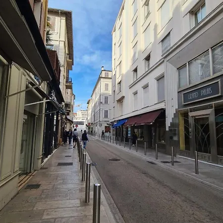 Apartment Beautiful 2-bedroom In A High-end Near The Palais Cannes