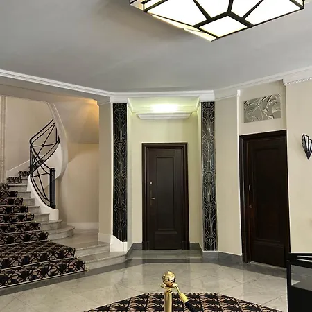 Beautiful 2-bedroom In A High-end Near The Palais Lägenhet