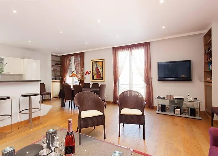 Beautiful 2-Bedroom Apt In A High-End Residence Near The Palais * 칸느
