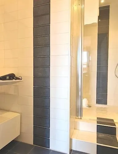 Beautiful 2-Bedroom Apt In A High-End Residence Near The Palais 칸느